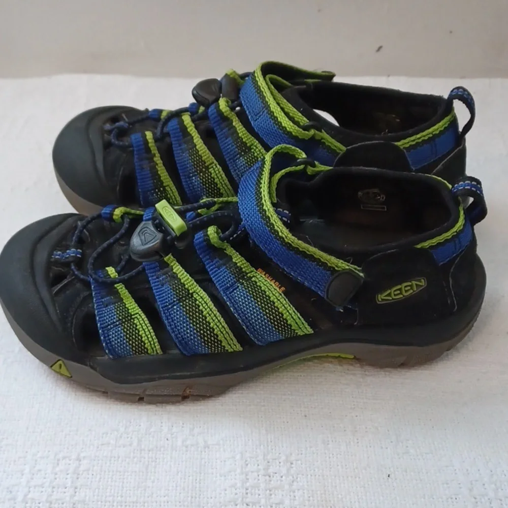 Keen Newport H2 Sandal Youth Size 1 Multicolor Bungee Lace Lock - Picture 4 of 5